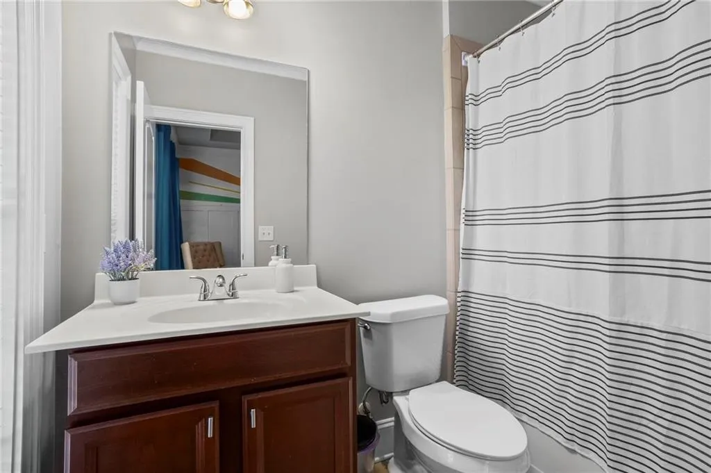 2560 Crescent Park Court, Atlanta, Georgia 30339, 3 Bedrooms Bedrooms, ,3 BathroomsBathrooms,Residential,For Sale,2560 Crescent Park Court,7666086