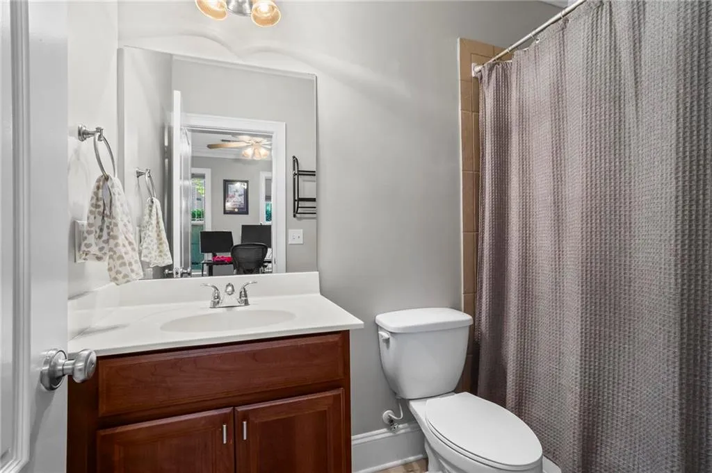 2560 Crescent Park Court, Atlanta, Georgia 30339, 3 Bedrooms Bedrooms, ,3 BathroomsBathrooms,Residential,For Sale,2560 Crescent Park Court,7666086