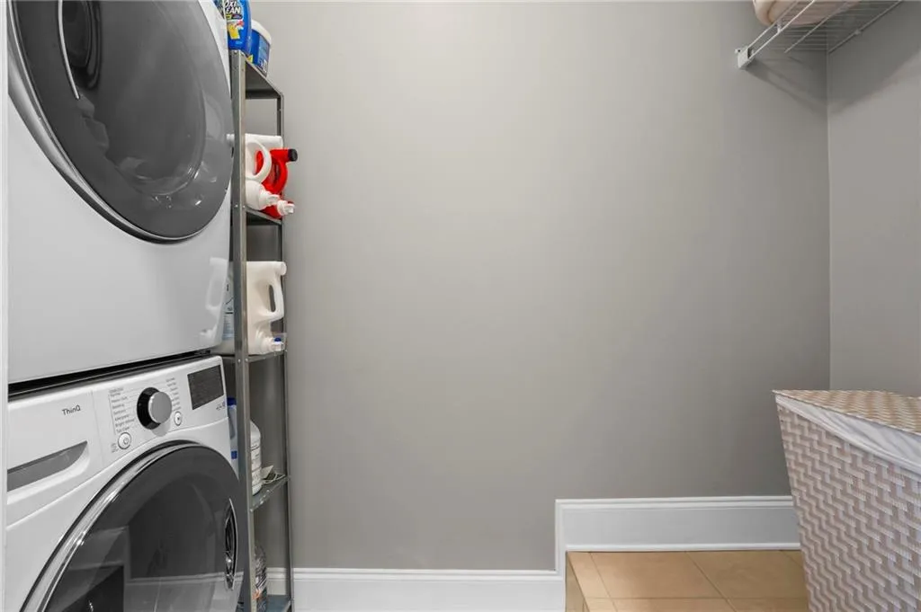 2560 Crescent Park Court, Atlanta, Georgia 30339, 3 Bedrooms Bedrooms, ,3 BathroomsBathrooms,Residential,For Sale,2560 Crescent Park Court,7666086