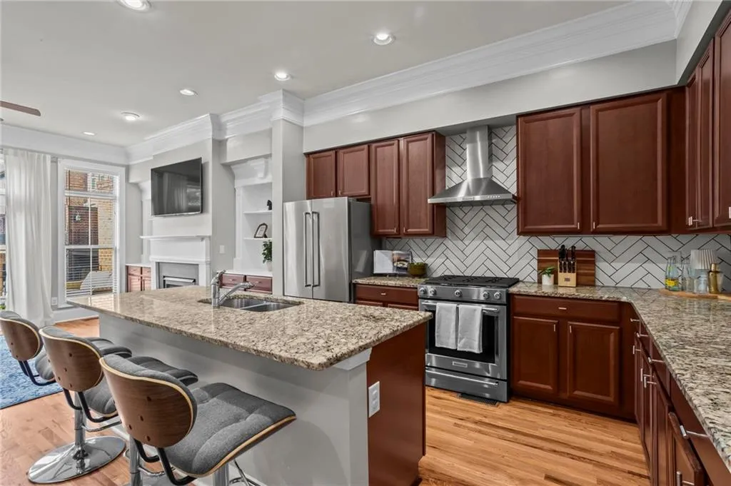 2560 Crescent Park Court, Atlanta, Georgia 30339, 3 Bedrooms Bedrooms, ,3 BathroomsBathrooms,Residential,For Sale,2560 Crescent Park Court,7666086