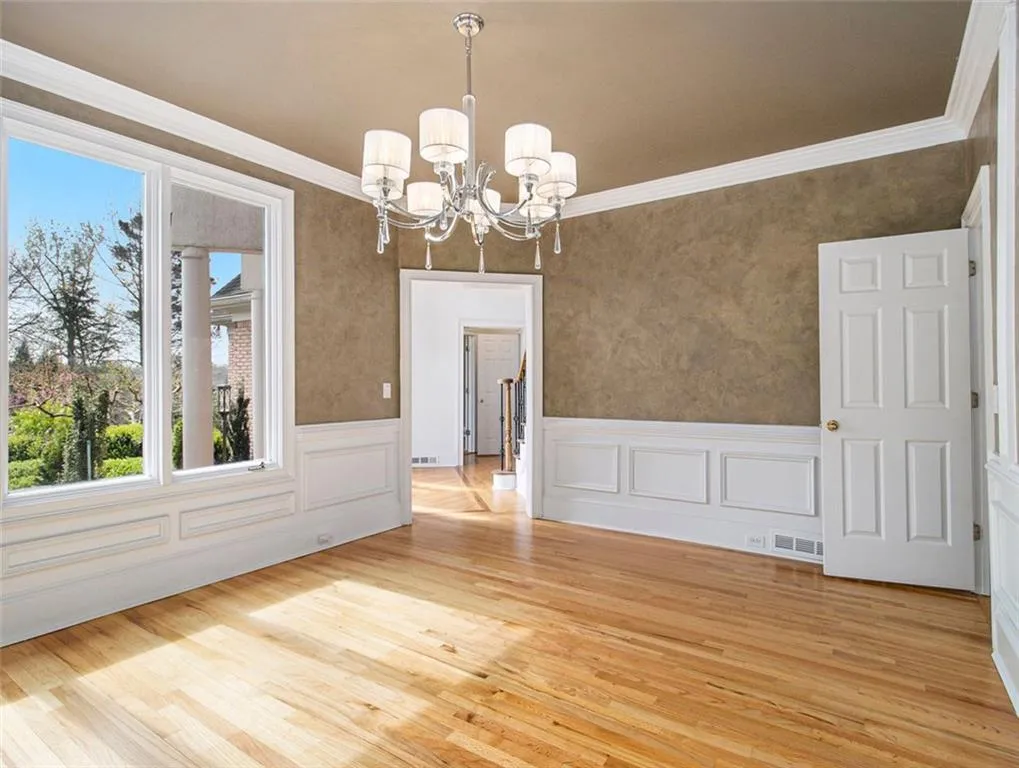 4910 Spruce Bluff Drive, Sandy Springs, Georgia 30350, 6 Bedrooms Bedrooms, ,6 BathroomsBathrooms,Residential,Sold,4910 Spruce Bluff Drive,7360923