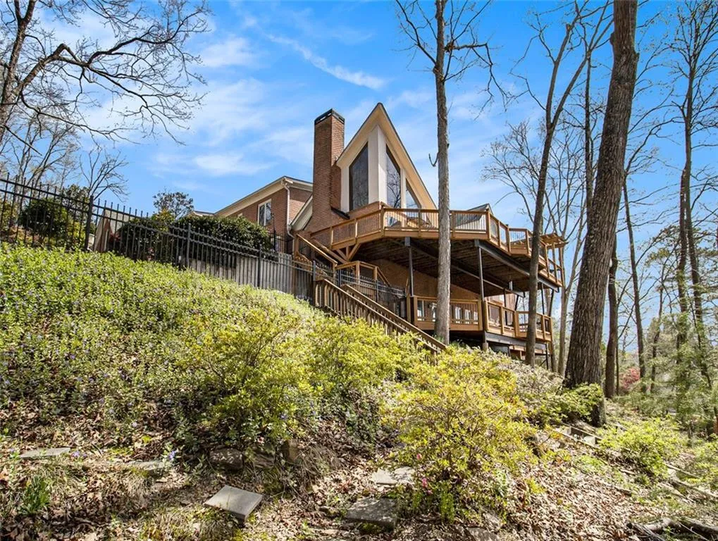 4910 Spruce Bluff Drive, Sandy Springs, Georgia 30350, 6 Bedrooms Bedrooms, ,6 BathroomsBathrooms,Residential,Sold,4910 Spruce Bluff Drive,7360923