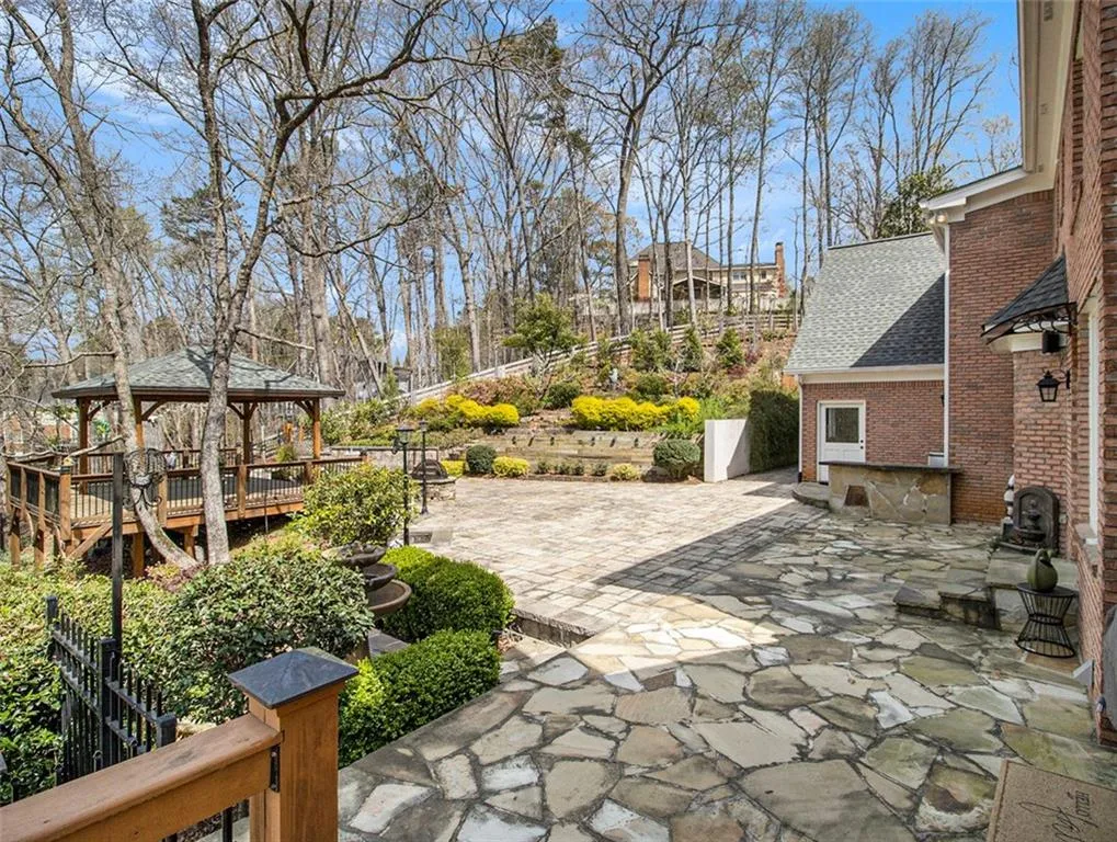 4910 Spruce Bluff Drive, Sandy Springs, Georgia 30350, 6 Bedrooms Bedrooms, ,6 BathroomsBathrooms,Residential,Sold,4910 Spruce Bluff Drive,7360923