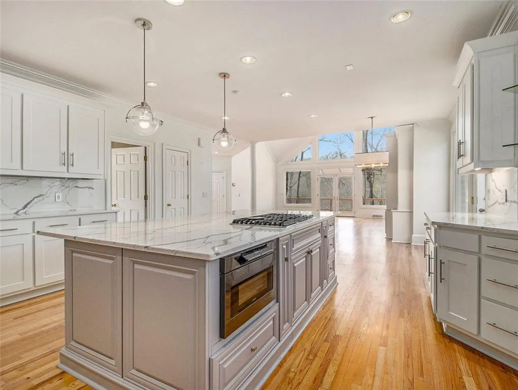 4910 Spruce Bluff Drive, Sandy Springs, Georgia 30350, 6 Bedrooms Bedrooms, ,6 BathroomsBathrooms,Residential,Sold,4910 Spruce Bluff Drive,7360923