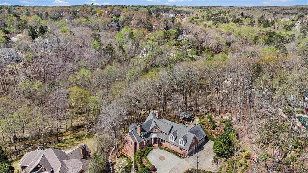 4910 Spruce Bluff Drive, Sandy Springs, Georgia 30350, 6 Bedrooms Bedrooms, ,6 BathroomsBathrooms,Residential,Sold,4910 Spruce Bluff Drive,7360923