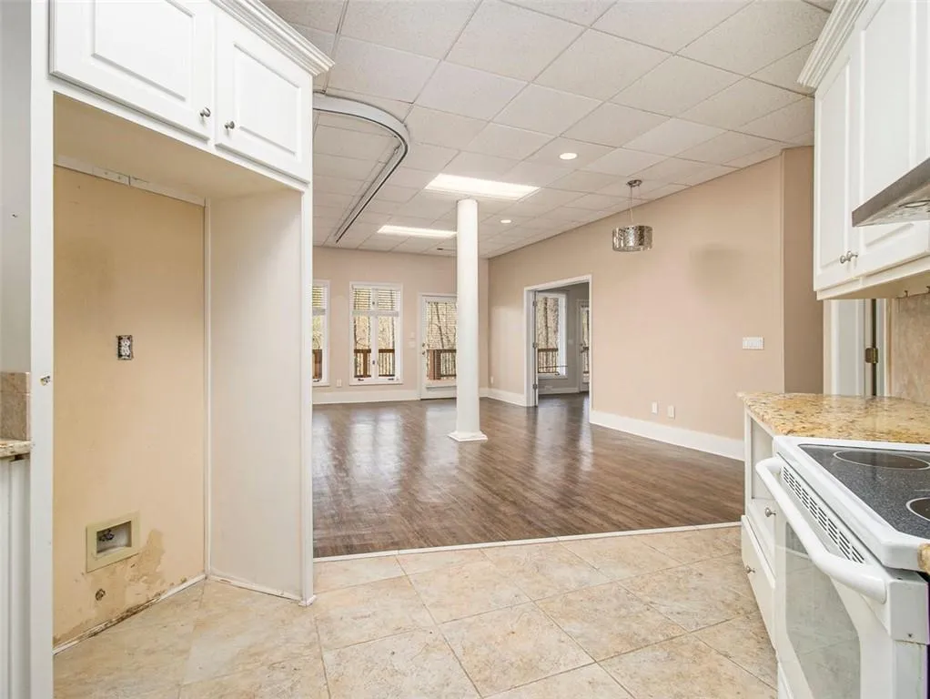 4910 Spruce Bluff Drive, Sandy Springs, Georgia 30350, 6 Bedrooms Bedrooms, ,6 BathroomsBathrooms,Residential,Sold,4910 Spruce Bluff Drive,7360923