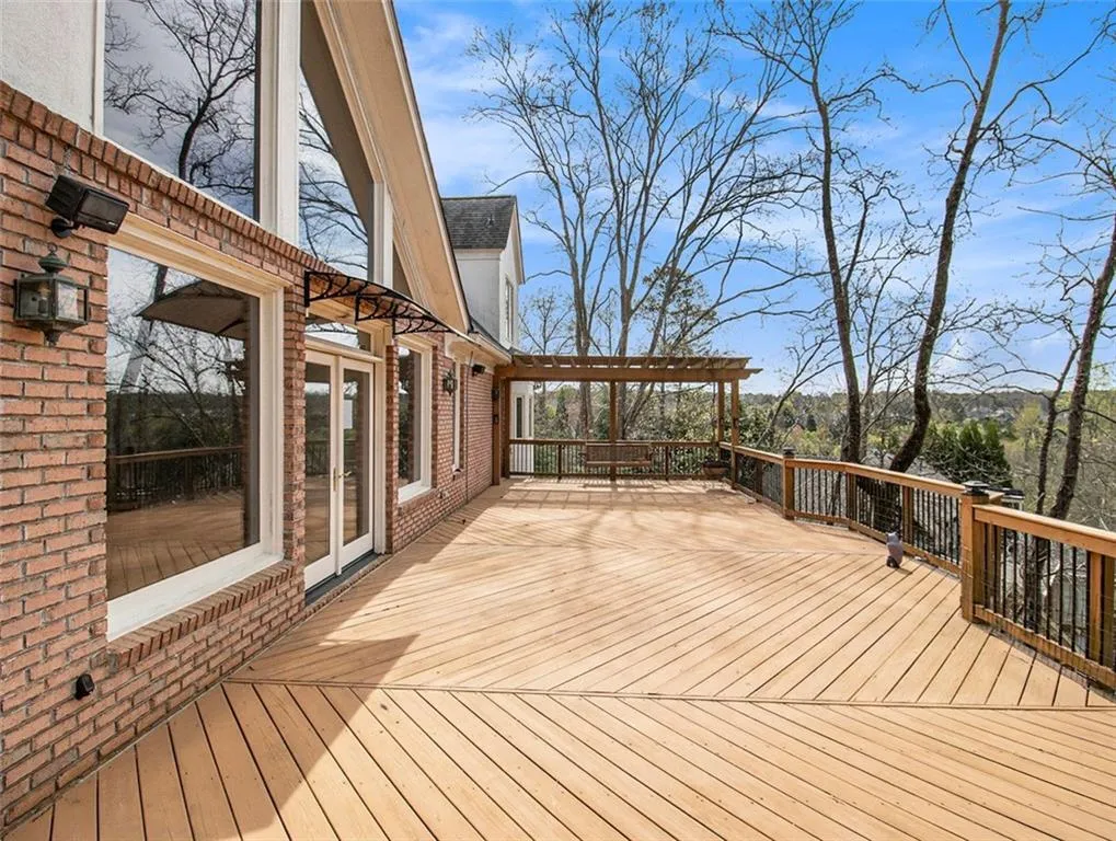 4910 Spruce Bluff Drive, Sandy Springs, Georgia 30350, 6 Bedrooms Bedrooms, ,6 BathroomsBathrooms,Residential,Sold,4910 Spruce Bluff Drive,7360923