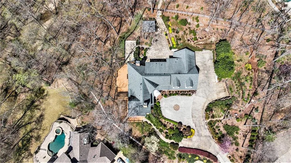 4910 Spruce Bluff Drive, Sandy Springs, Georgia 30350, 6 Bedrooms Bedrooms, ,6 BathroomsBathrooms,Residential,Sold,4910 Spruce Bluff Drive,7360923