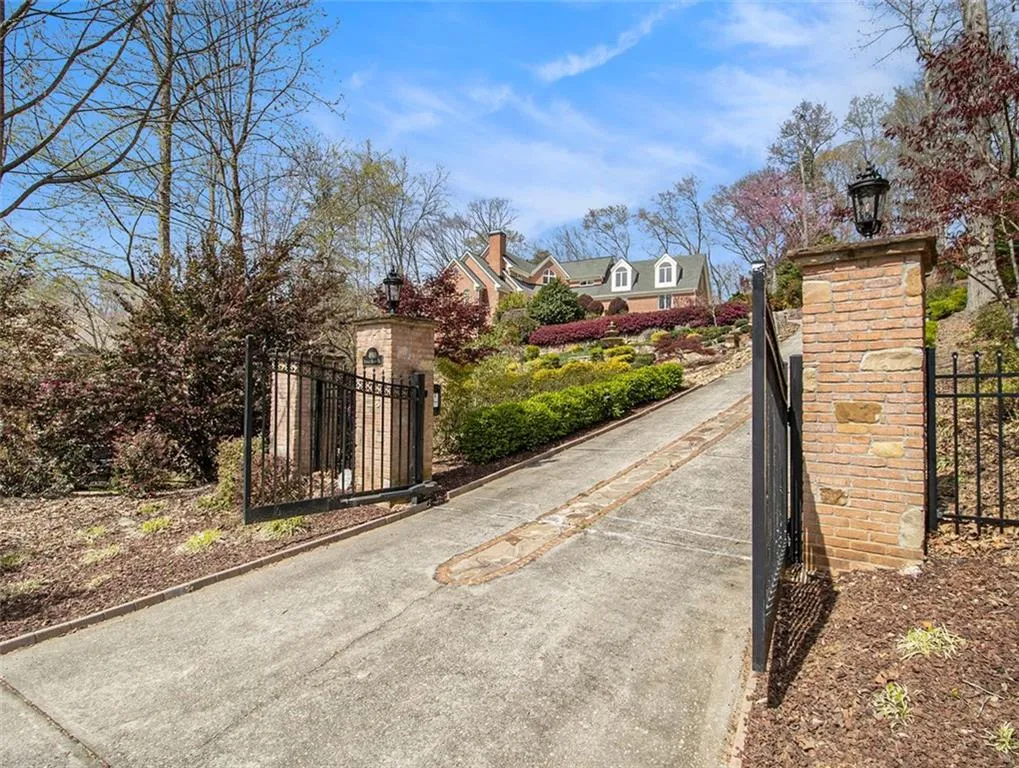 4910 Spruce Bluff Drive, Sandy Springs, Georgia 30350, 6 Bedrooms Bedrooms, ,6 BathroomsBathrooms,Residential,Sold,4910 Spruce Bluff Drive,7360923