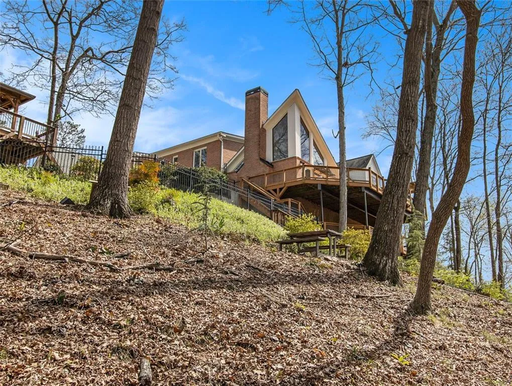 4910 Spruce Bluff Drive, Sandy Springs, Georgia 30350, 6 Bedrooms Bedrooms, ,6 BathroomsBathrooms,Residential,Sold,4910 Spruce Bluff Drive,7360923