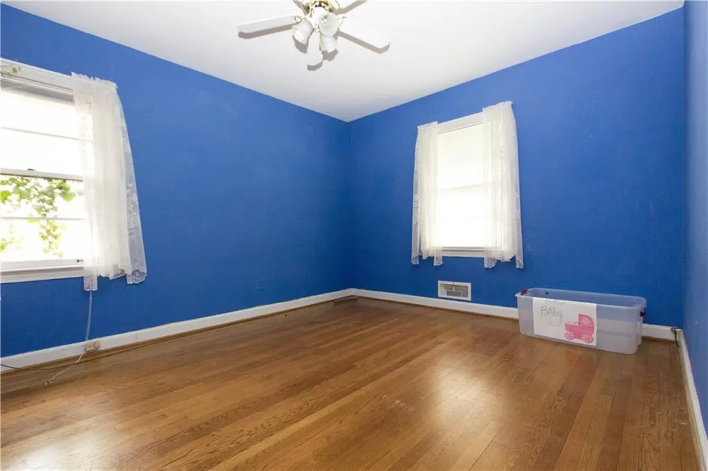 5915 Greenbrier Road, Atlanta, Georgia 30328, 5 Bedrooms Bedrooms, ,3 BathroomsBathrooms,Residential,Sold,5915 Greenbrier Road,5801159