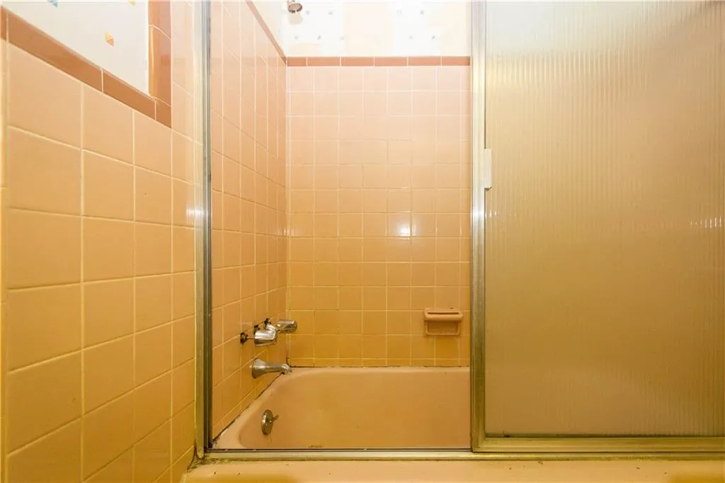 5915 Greenbrier Road, Atlanta, Georgia 30328, 5 Bedrooms Bedrooms, ,3 BathroomsBathrooms,Residential,Sold,5915 Greenbrier Road,5801159