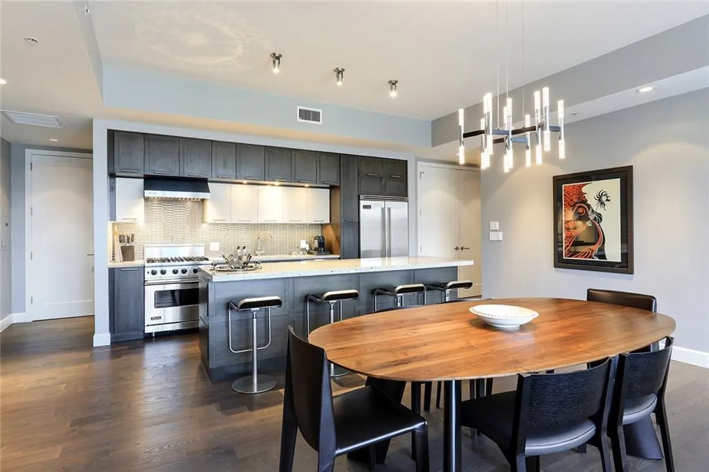 1820 Peachtree Street Nw Unit 402, Atlanta, Georgia 30309, 2 Bedrooms Bedrooms, ,3 BathroomsBathrooms,Residential,Sold,1820 Peachtree Street Nw Unit 402,5803114