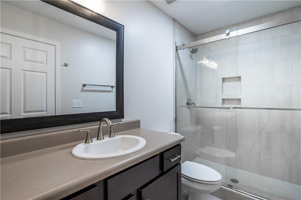 904 Natchez Trace Unit 4, Sandy Springs, Georgia 30350, 2 Bedrooms Bedrooms, ,2 BathroomsBathrooms,Residential,Sold,904 Natchez Trace Unit 4,7280605