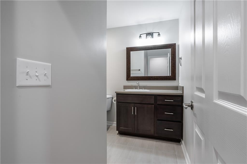 904 Natchez Trace Unit 4, Sandy Springs, Georgia 30350, 2 Bedrooms Bedrooms, ,2 BathroomsBathrooms,Residential,Sold,904 Natchez Trace Unit 4,7280605