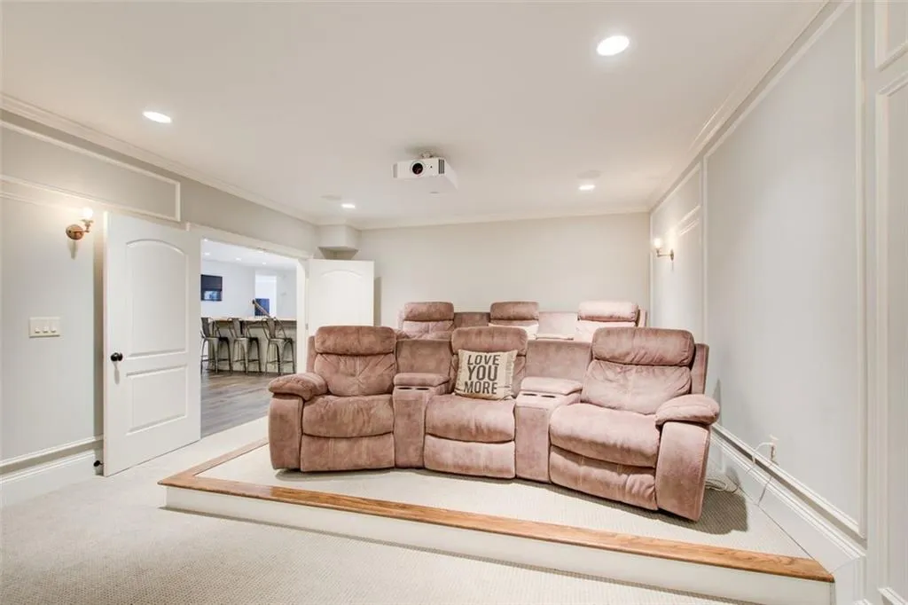 171 Johnson Ferry Road Nw, Atlanta, Georgia 30328, 6 Bedrooms Bedrooms, ,6 BathroomsBathrooms,Residential,Sold,171 Johnson Ferry Road Nw,7511892