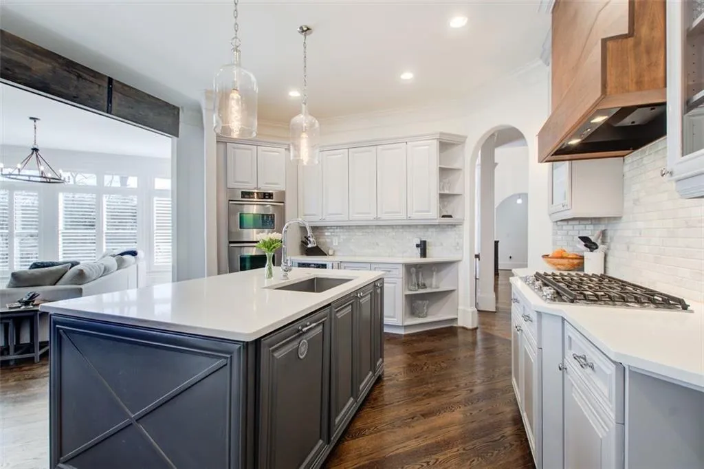 Additional view of kitchen