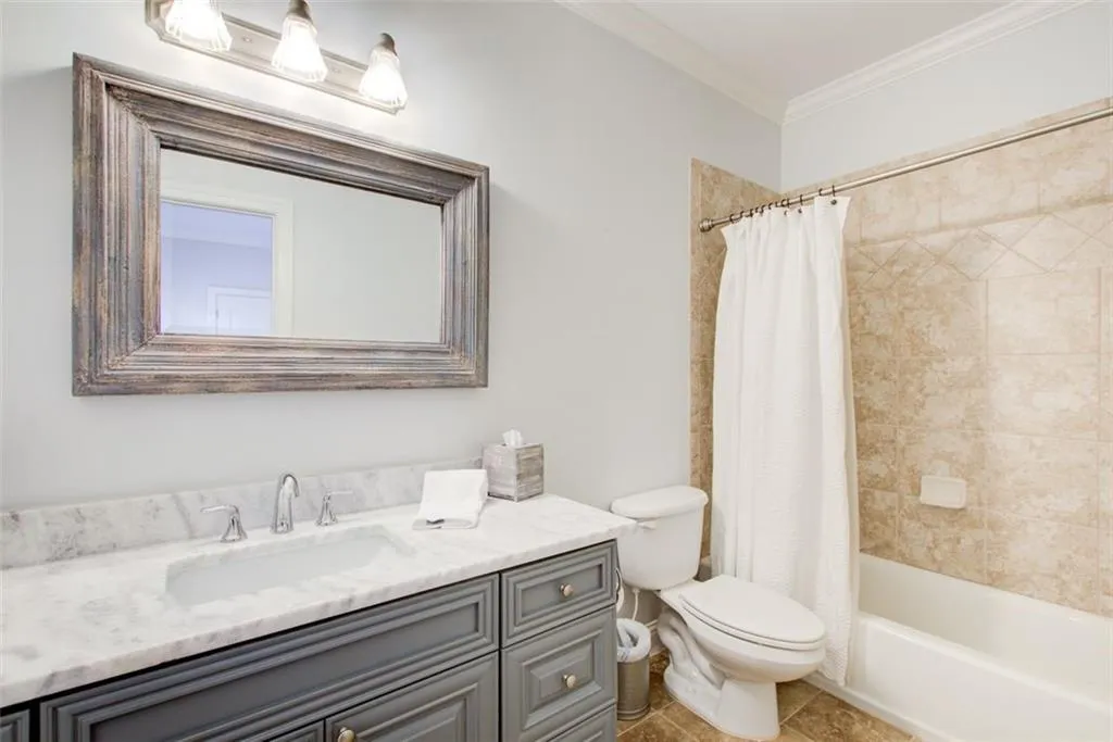Guest bathroom #2