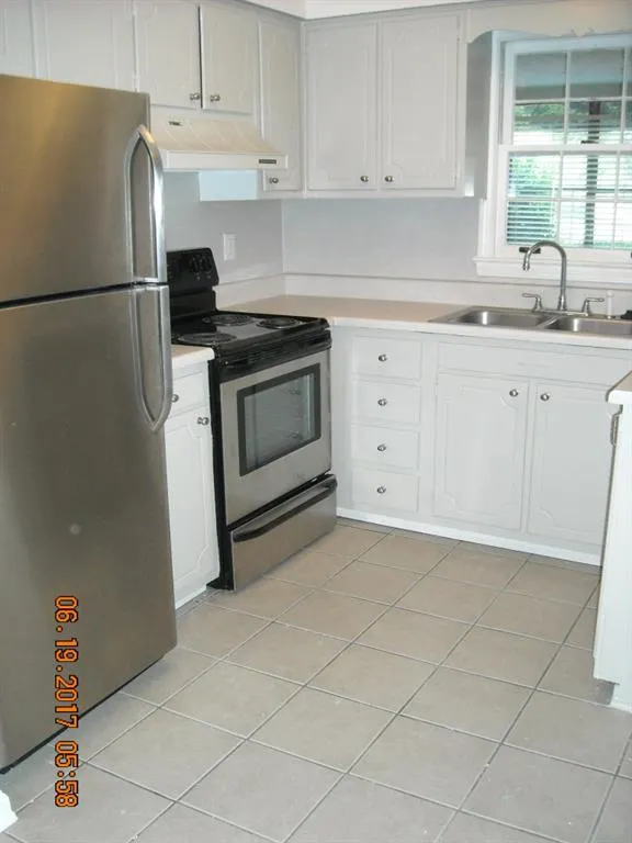 11 Chaumont Square Nw, Atlanta, Georgia 30327, 2 Bedrooms Bedrooms, ,2 BathroomsBathrooms,Residential,Sold,11 Chaumont Square Nw,5843902