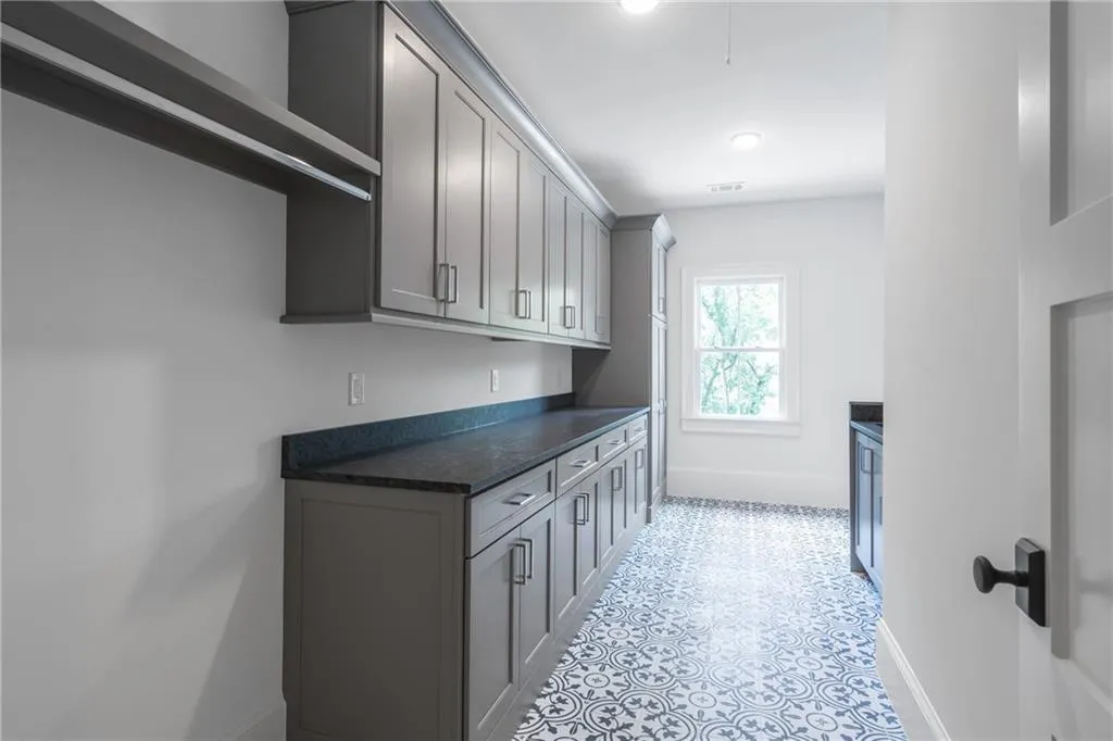 5720a Riverside Drive, Atlanta, Georgia 30327, 6 Bedrooms Bedrooms, ,6 BathroomsBathrooms,Residential,Sold,5720a Riverside Drive,6765725