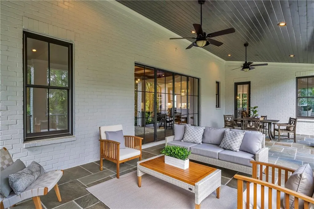 5720a Riverside Drive, Atlanta, Georgia 30327, 6 Bedrooms Bedrooms, ,6 BathroomsBathrooms,Residential,Sold,5720a Riverside Drive,6765725