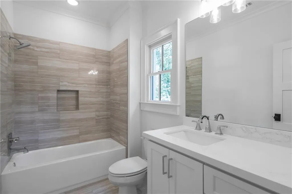 5720a Riverside Drive, Atlanta, Georgia 30327, 6 Bedrooms Bedrooms, ,6 BathroomsBathrooms,Residential,Sold,5720a Riverside Drive,6765725