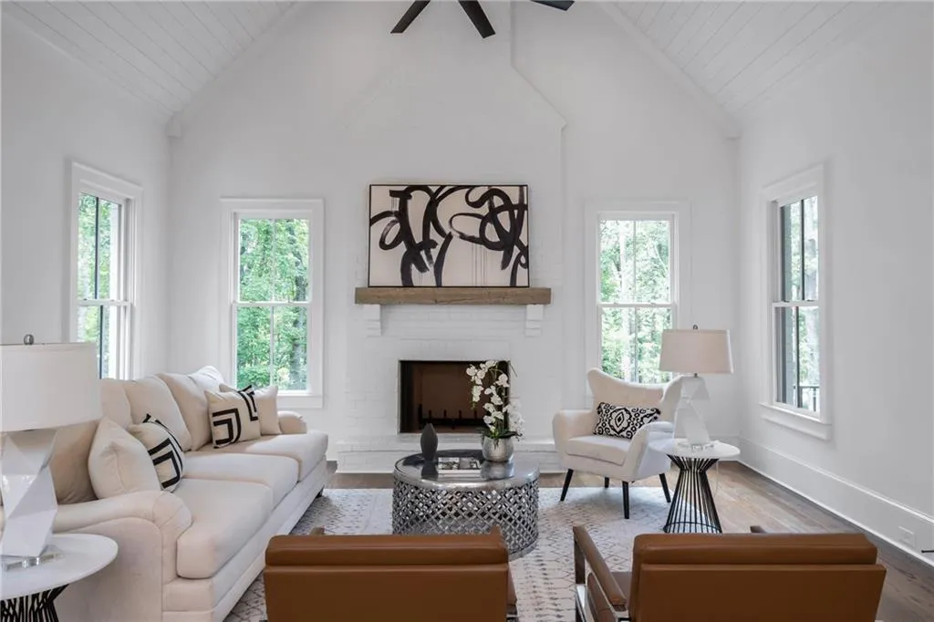 5720a Riverside Drive, Atlanta, Georgia 30327, 6 Bedrooms Bedrooms, ,6 BathroomsBathrooms,Residential,Sold,5720a Riverside Drive,6765725