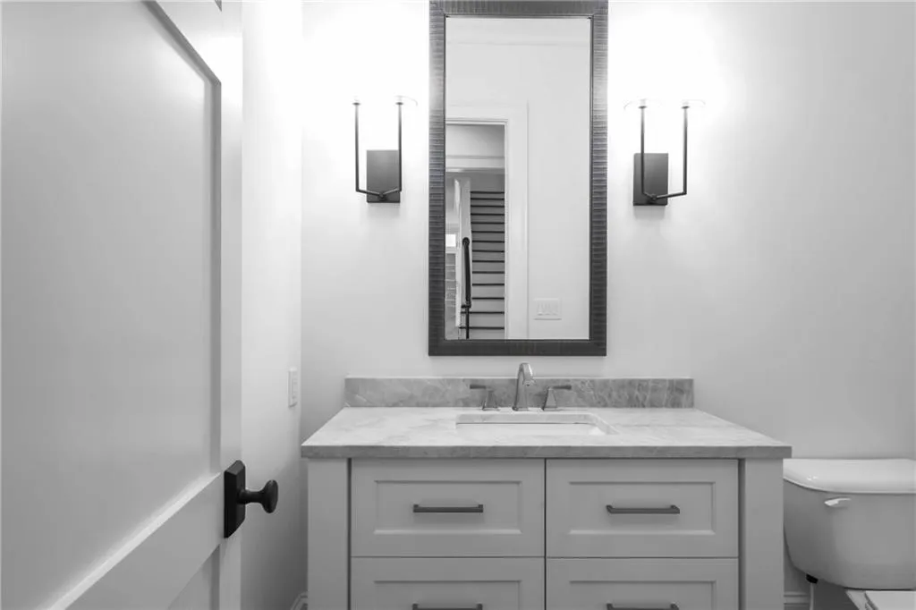 5720a Riverside Drive, Atlanta, Georgia 30327, 6 Bedrooms Bedrooms, ,6 BathroomsBathrooms,Residential,Sold,5720a Riverside Drive,6765725