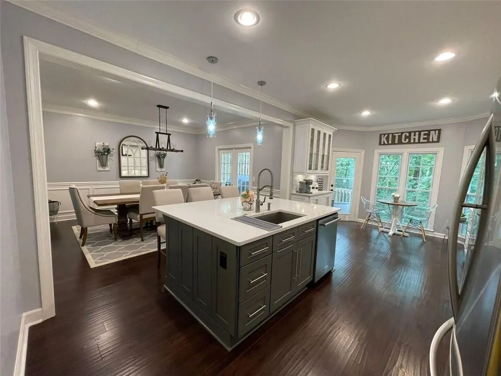 17 Forest Ridge Court, Atlanta, Georgia 30350, 3 Bedrooms Bedrooms, ,2 BathroomsBathrooms,Residential,Sold,17 Forest Ridge Court,6953623