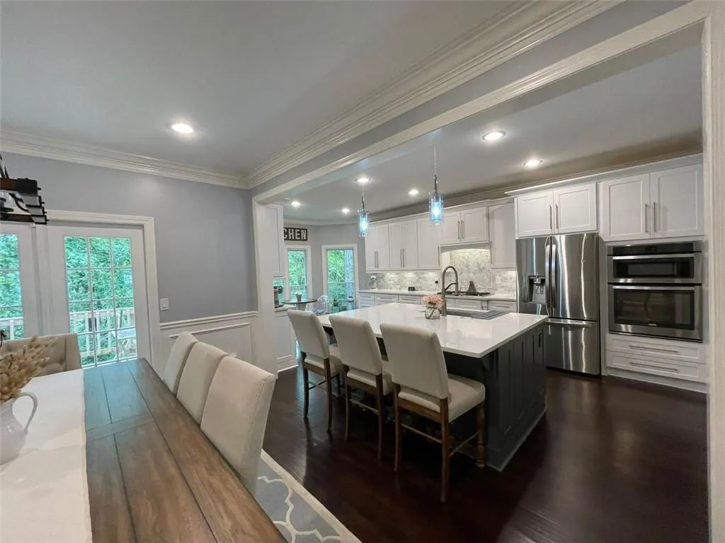 17 Forest Ridge Court, Atlanta, Georgia 30350, 3 Bedrooms Bedrooms, ,2 BathroomsBathrooms,Residential,Sold,17 Forest Ridge Court,6953623