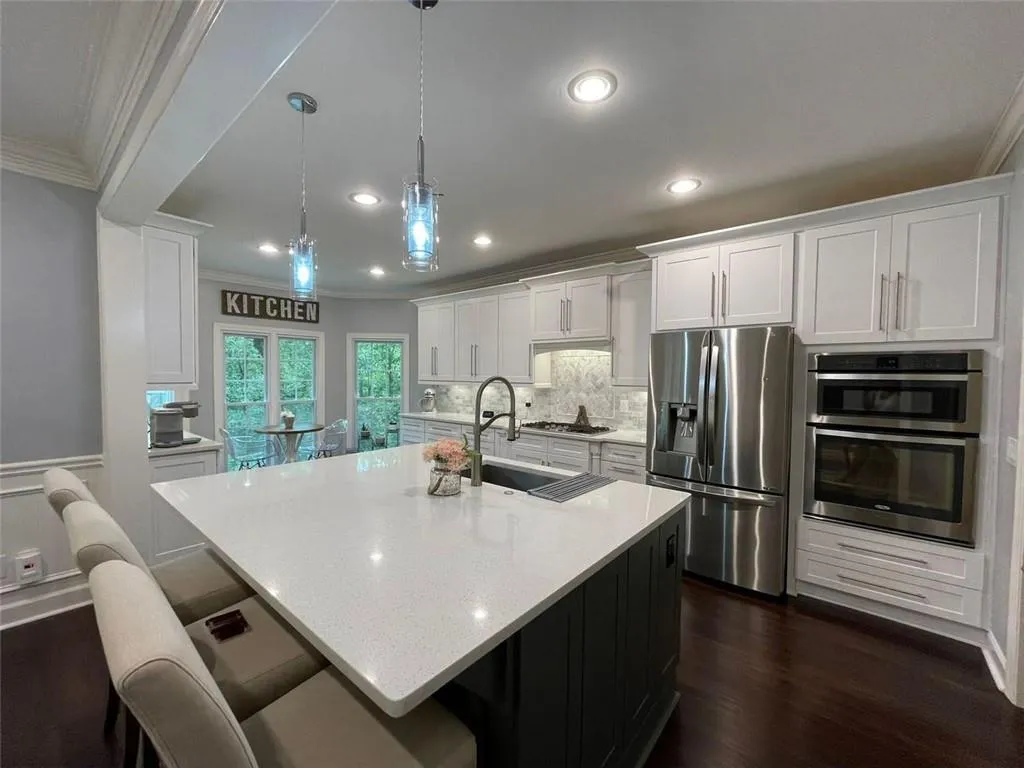 17 Forest Ridge Court, Atlanta, Georgia 30350, 3 Bedrooms Bedrooms, ,2 BathroomsBathrooms,Residential,Sold,17 Forest Ridge Court,6953623
