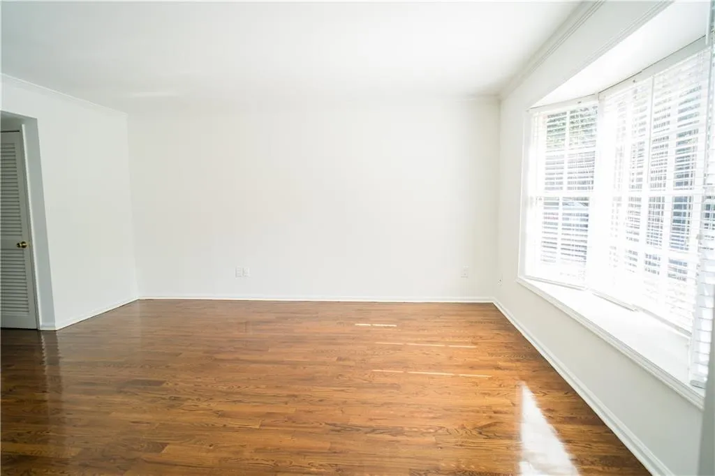 6520 Roswell Road Unit 34, Atlanta, Georgia 30328, 2 Bedrooms Bedrooms, ,2 BathroomsBathrooms,Residential,Sold,6520 Roswell Road Unit 34,6797384