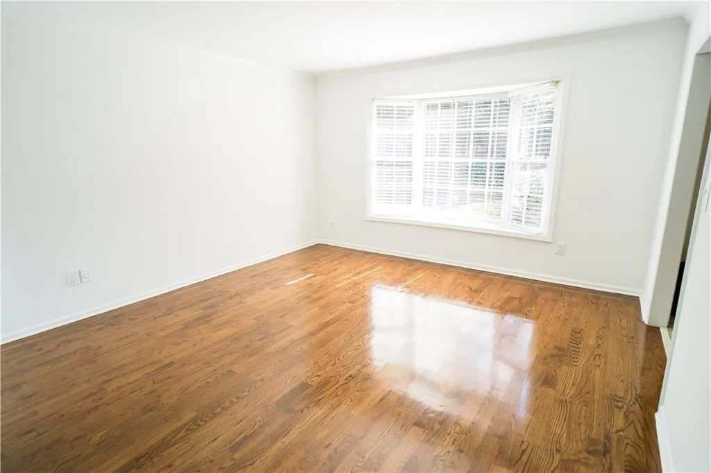 6520 Roswell Road Unit 34, Atlanta, Georgia 30328, 2 Bedrooms Bedrooms, ,2 BathroomsBathrooms,Residential,Sold,6520 Roswell Road Unit 34,6797384
