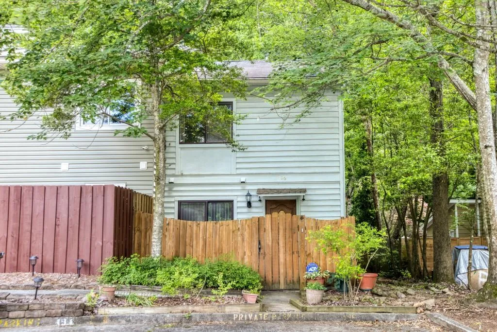 496 Granite Ridge Place, Sandy Springs, Georgia 30350, 2 Bedrooms Bedrooms, ,2 BathroomsBathrooms,Residential,Sold,496 Granite Ridge Place,7230651