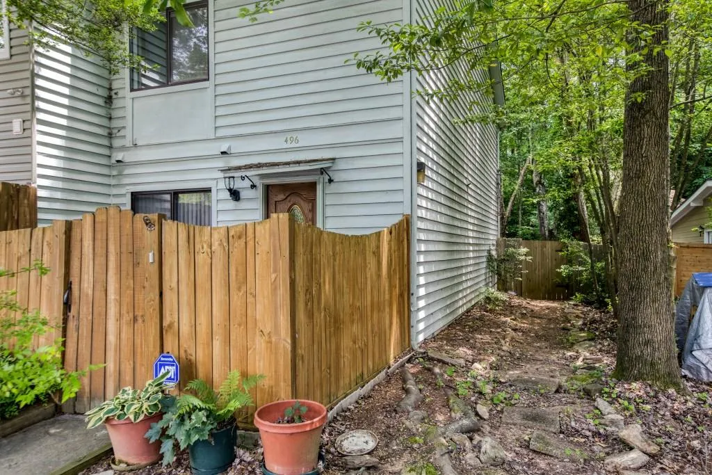 496 Granite Ridge Place, Sandy Springs, Georgia 30350, 2 Bedrooms Bedrooms, ,2 BathroomsBathrooms,Residential,Sold,496 Granite Ridge Place,7230651