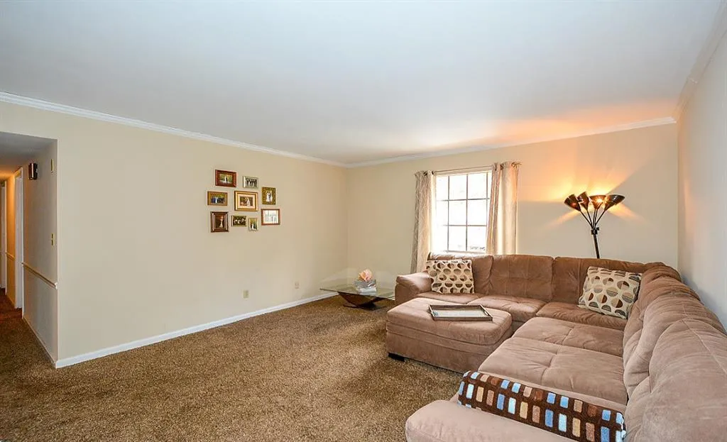 5548 Kingsport Drive, Sandy Springs, Georgia 30342, 3 Bedrooms Bedrooms, ,2 BathroomsBathrooms,Residential,Sold,5548 Kingsport Drive,5935664 5548 Kingsport Drive, Sandy Springs, Georgia 30342, 3 Bedrooms Bedrooms, ,2 BathroomsBathrooms,Residential,Sold,5548 Kingsport Drive,5935664