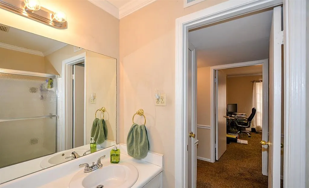 5548 Kingsport Drive, Sandy Springs, Georgia 30342, 3 Bedrooms Bedrooms, ,2 BathroomsBathrooms,Residential,Sold,5548 Kingsport Drive,5935664 5548 Kingsport Drive, Sandy Springs, Georgia 30342, 3 Bedrooms Bedrooms, ,2 BathroomsBathrooms,Residential,Sold,5548 Kingsport Drive,5935664