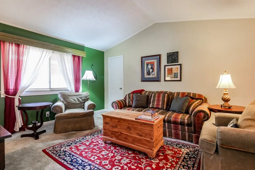 1822 N Rock Springs Road Unit 20, Atlanta, Georgia 30324, 2 Bedrooms Bedrooms, ,1 BathroomBathrooms,Residential,Sold,1822 N Rock Springs Road Unit 20,6006748