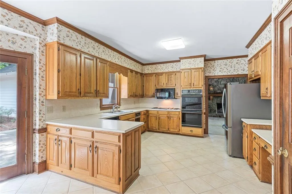 635 Bittersweet Trail, Sandy Springs, Georgia 30350, 4 Bedrooms Bedrooms, ,3 BathroomsBathrooms,Residential,Sold,635 Bittersweet Trail,6931484