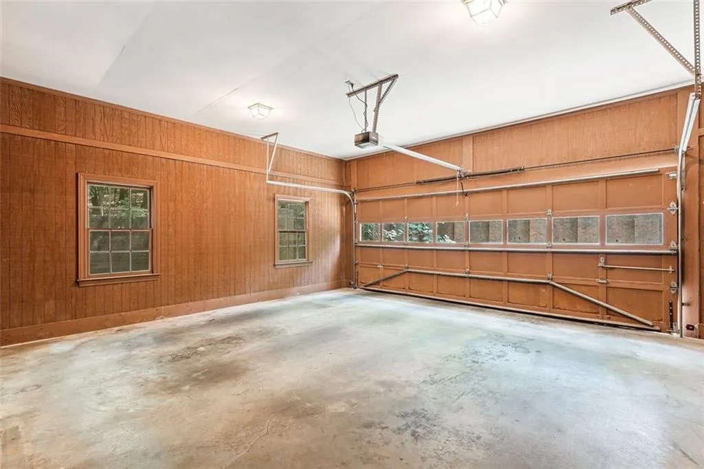 635 Bittersweet Trail, Sandy Springs, Georgia 30350, 4 Bedrooms Bedrooms, ,3 BathroomsBathrooms,Residential,Sold,635 Bittersweet Trail,6931484