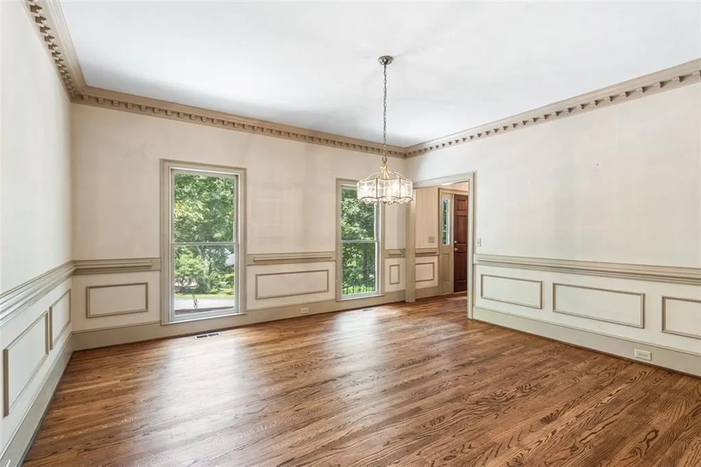 635 Bittersweet Trail, Sandy Springs, Georgia 30350, 4 Bedrooms Bedrooms, ,3 BathroomsBathrooms,Residential,Sold,635 Bittersweet Trail,6931484