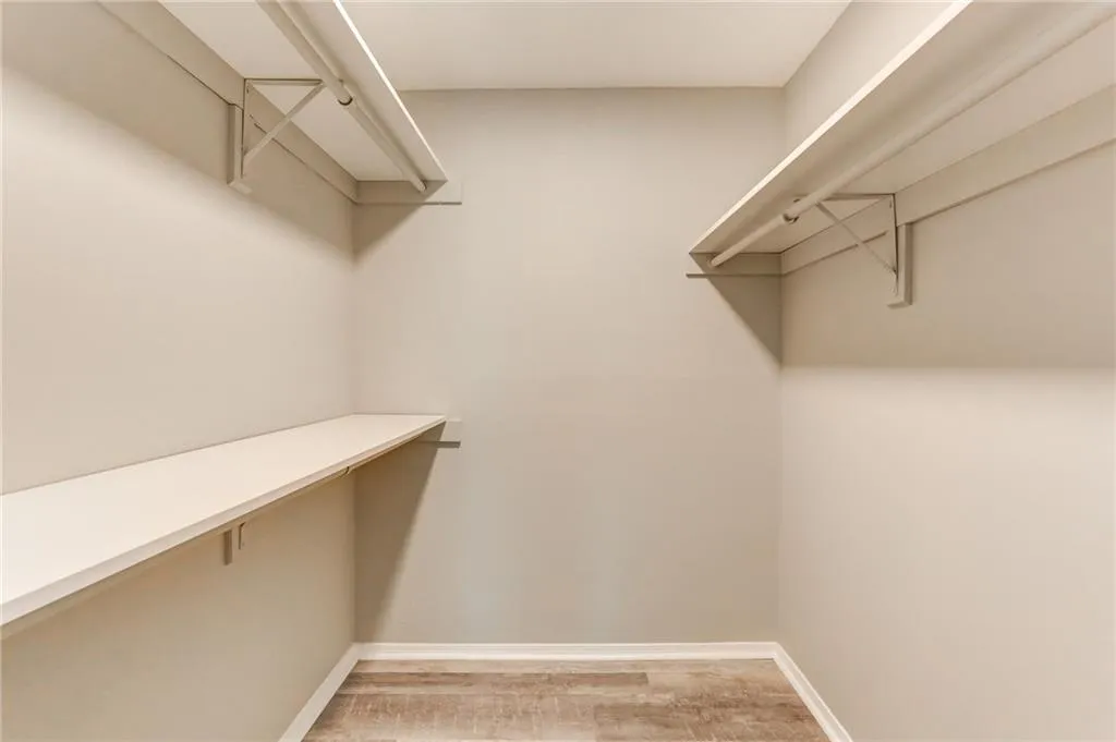 1402 Vicksburg Place, Sandy Springs, Georgia 30350, 2 Bedrooms Bedrooms, ,2 BathroomsBathrooms,Residential,Sold,1402 Vicksburg Place,6714193