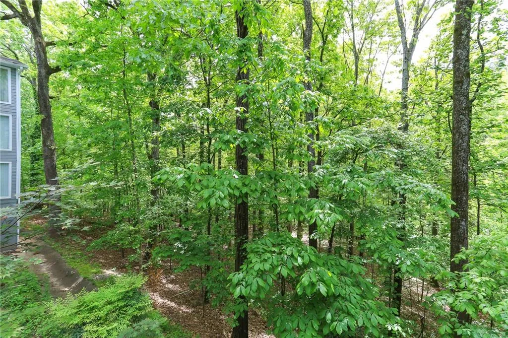 1402 Vicksburg Place, Sandy Springs, Georgia 30350, 2 Bedrooms Bedrooms, ,2 BathroomsBathrooms,Residential,Sold,1402 Vicksburg Place,6714193