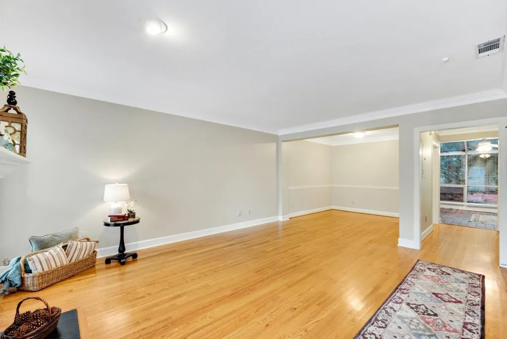 7500 Roswell Road Unit 84, Sandy Springs, Georgia 30350, 2 Bedrooms Bedrooms, ,2 BathroomsBathrooms,Residential,Sold,7500 Roswell Road Unit 84,6807842