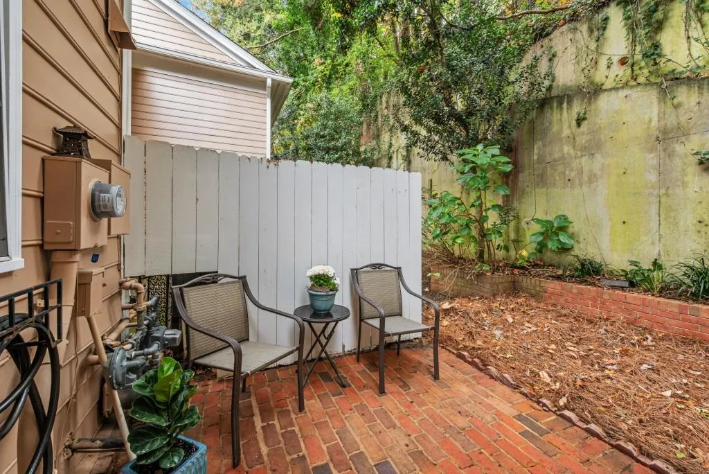 7500 Roswell Road Unit 84, Sandy Springs, Georgia 30350, 2 Bedrooms Bedrooms, ,2 BathroomsBathrooms,Residential,Sold,7500 Roswell Road Unit 84,6807842