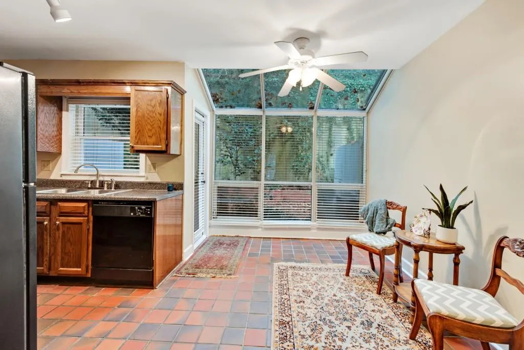 7500 Roswell Road Unit 84, Sandy Springs, Georgia 30350, 2 Bedrooms Bedrooms, ,2 BathroomsBathrooms,Residential,Sold,7500 Roswell Road Unit 84,6807842