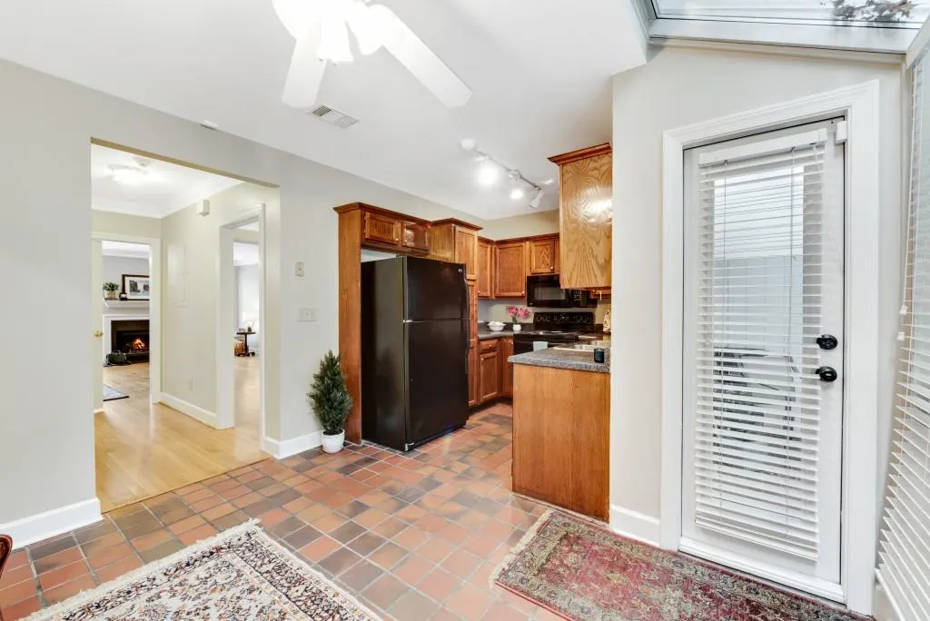 7500 Roswell Road Unit 84, Sandy Springs, Georgia 30350, 2 Bedrooms Bedrooms, ,2 BathroomsBathrooms,Residential,Sold,7500 Roswell Road Unit 84,6807842