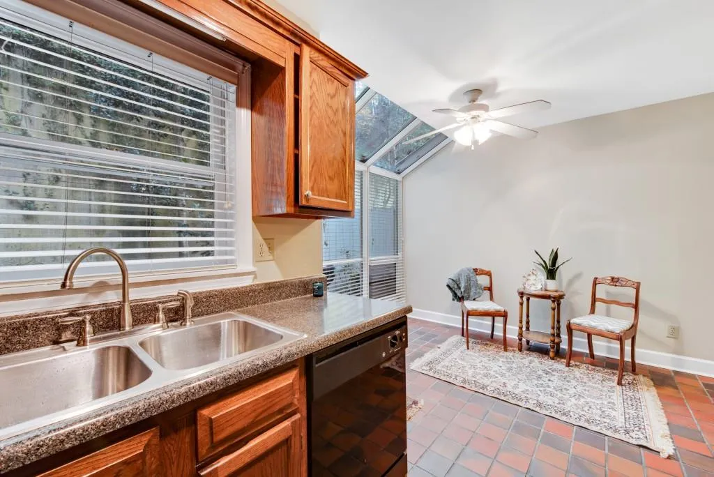 7500 Roswell Road Unit 84, Sandy Springs, Georgia 30350, 2 Bedrooms Bedrooms, ,2 BathroomsBathrooms,Residential,Sold,7500 Roswell Road Unit 84,6807842