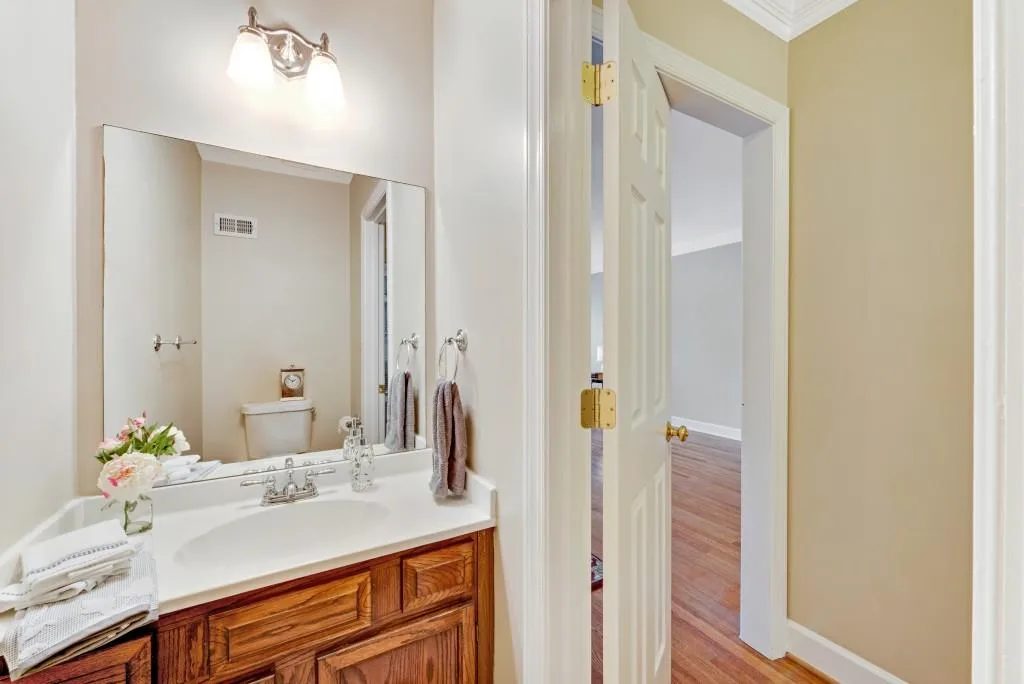 7500 Roswell Road Unit 84, Sandy Springs, Georgia 30350, 2 Bedrooms Bedrooms, ,2 BathroomsBathrooms,Residential,Sold,7500 Roswell Road Unit 84,6807842