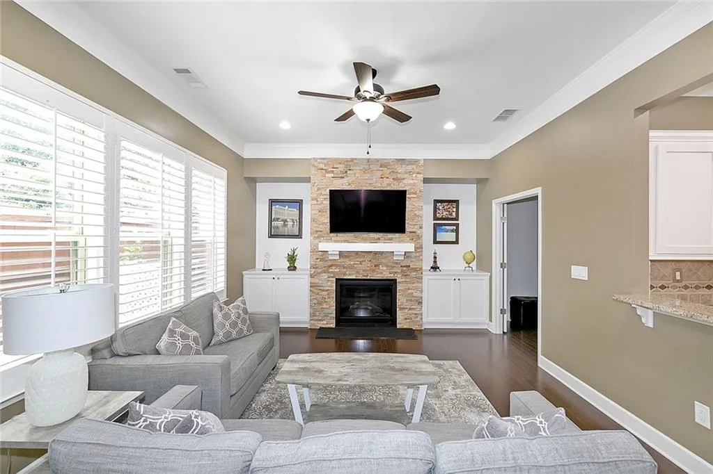 153 Barkley Lane, Sandy Springs, Georgia 30328, 3 Bedrooms Bedrooms, ,2 BathroomsBathrooms,Residential,Sold,153 Barkley Lane,6791838